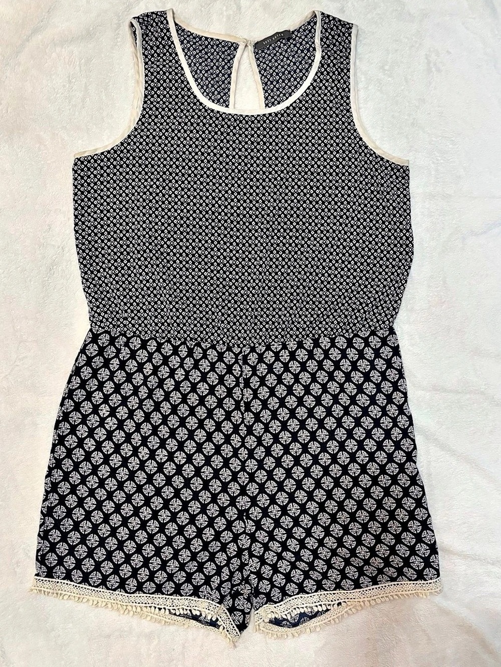 Suzy Shier Sleeveless Geometric Lightweight Print Knit Romper Size S